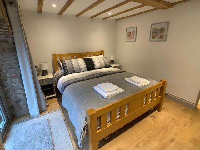 Swan House Tea Room And Bed & Breakfast Lydney Exterior foto
